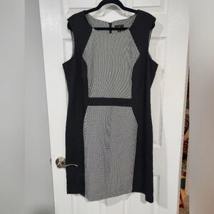 I LE New York Black and White Sleeveless Dress in Size 16